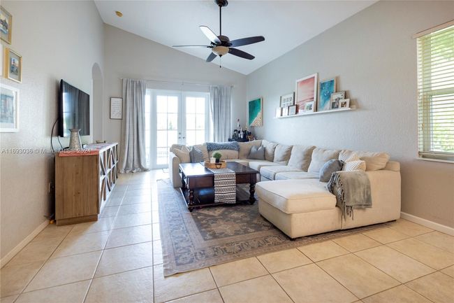 1850 Nw 72 Nd Way, House other with 4 bedrooms, 2 bathrooms and null parking in Pembroke Pines FL | Image 13
