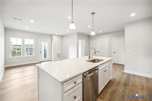 304-6725 Citory Way, Moseley, VA, 23120-1856 | Card Image