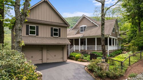 592 Whiteside Mountain Rd, Highlands, NC, 28741-7361 | Card Image