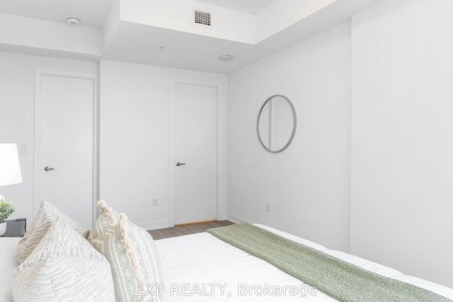 1001 - 550 N Service Rd, Condo with 2 bedrooms, 2 bathrooms and null parking in Grimsby ON | Image 13