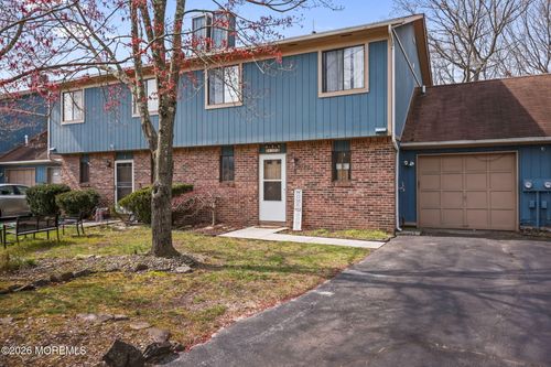 3 Seagull Ln, Howell, NJ, 07731-2035 | Card Image