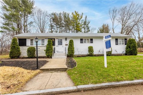 10 Potter Dr, Providence, RI, 02907-3624 | Card Image