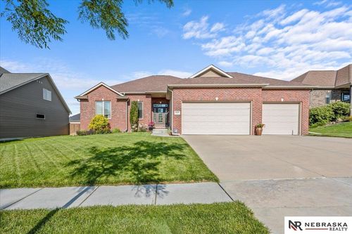 9423 S 28th St, Lincoln, NE, 68516-5919 | Card Image