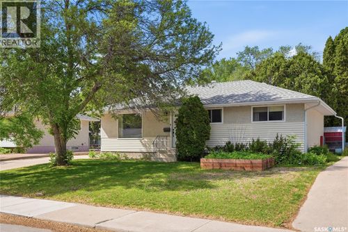 25 Murphy Cres, Saskatoon, SK, S7J2T5 | Card Image