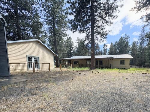 15965 Falcon Ln, La Pine, OR, 97739-9788 | Card Image