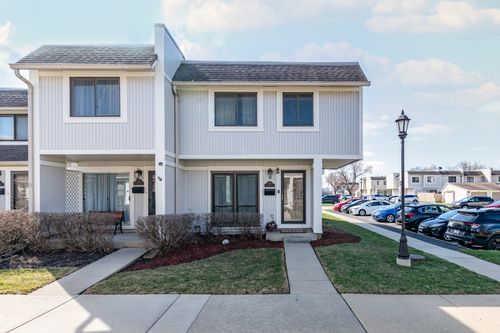556 Chard Ct, Grayslake, IL, 60030-1338 | Card Image