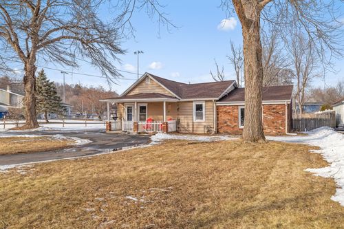 7 Robinson St, Saugerties, NY, 12477-1030 | Card Image