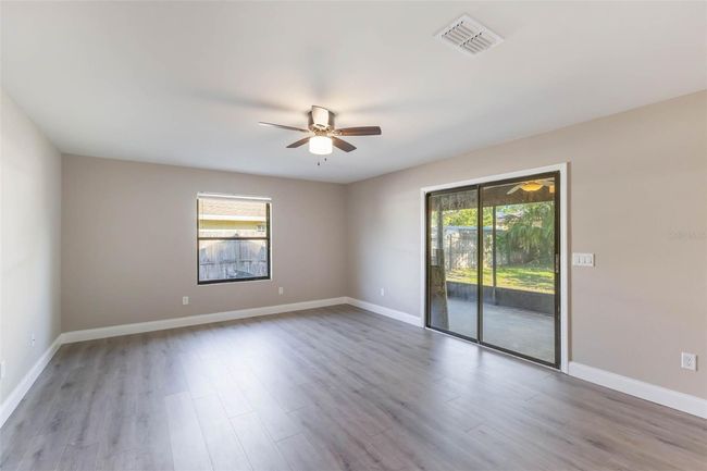 1022 Blue Horizon Dr, House other with 3 bedrooms, 2 bathrooms and null parking in DELTONA FL | Image 11