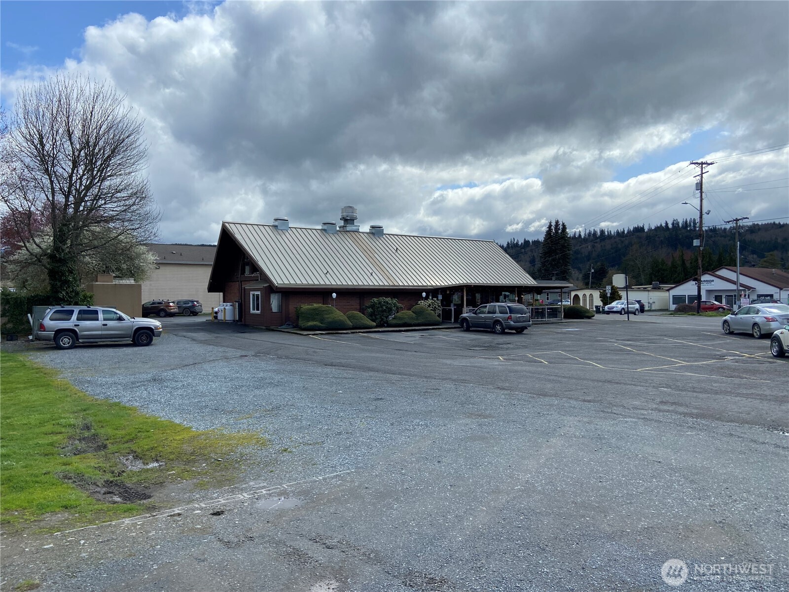 103 Washington Ave N, Eatonville, WA 98328