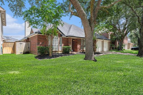 7538 Orchard Hills Ln, Sugar Land, TX, 77479-6126 | Card Image