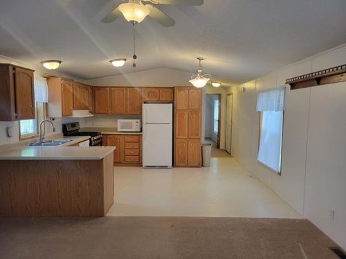806 28th St, Milford, IA, 51351-7132 | Card Image