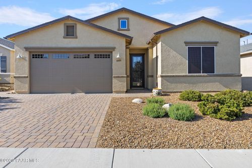 12691 E De La Cruz St, Dewey-Humboldt, AZ, 86327-7262 | Card Image
