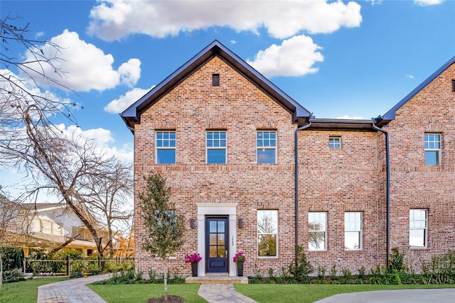 1432 N Ave, Townhouse with 3 bedrooms, 3 bathrooms and null parking in Plano TX | Image 25