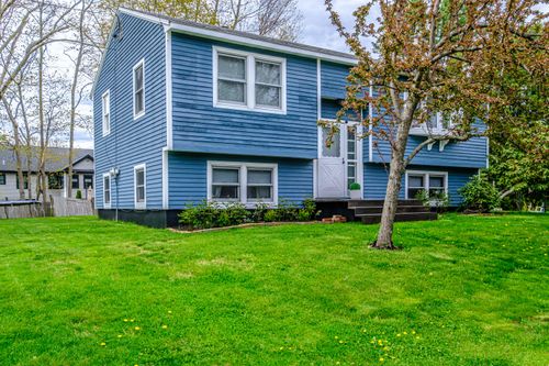 4 Willow Ave, Old Orchard Beach, ME, 04064-1523 | Card Image