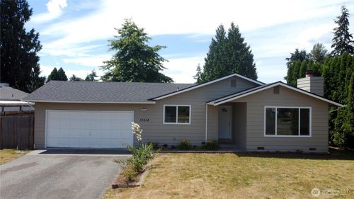 12518 42nd Avenue Ne, Marysville, WA, 98271 | Card Image