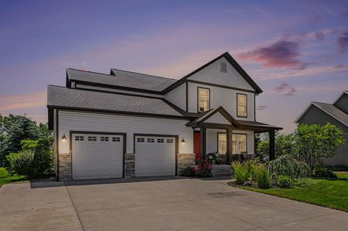 6021 Racine Dr, Stevensville, MI, 49127-8601 | Card Image