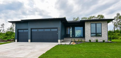 4627 Luke St, Cedar Falls, IA, 50613-8360 | Card Image