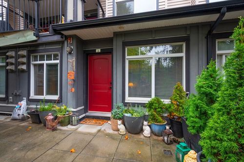 6-7428 14th Ave, Burnaby, BC, V3N0C2 | Card Image