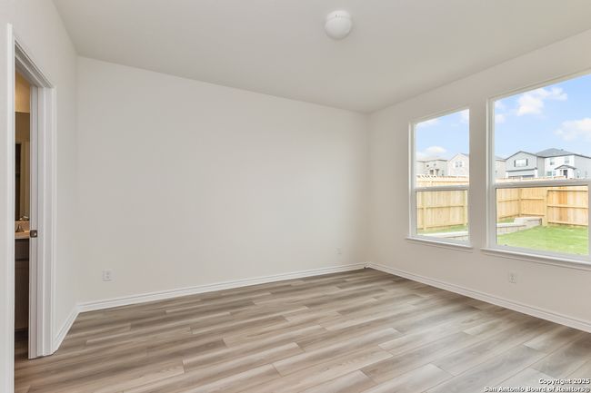 5127 Yarborough Cyn, House other with 3 bedrooms, 2 bathrooms and null parking in Converse TX | Image 8