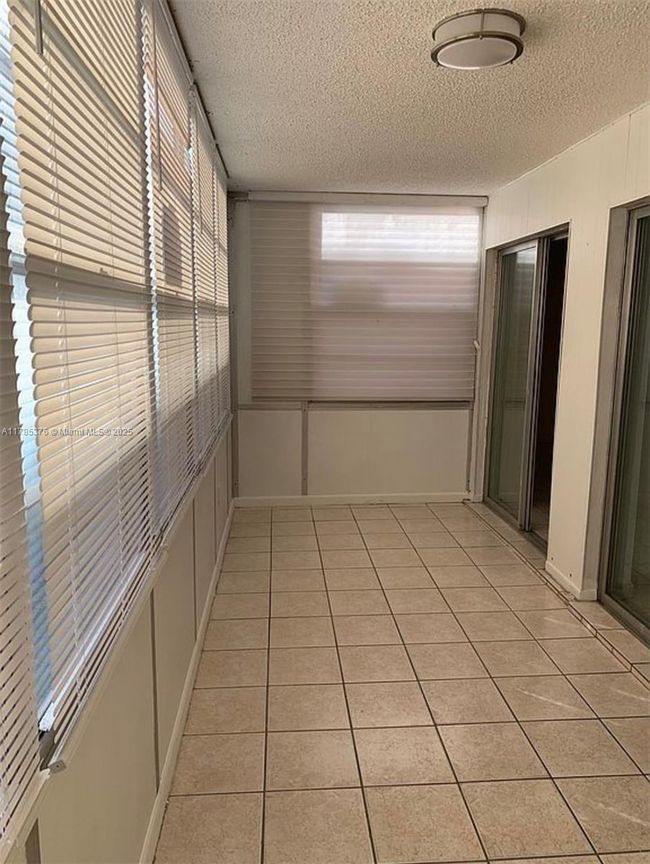 APT-3127 - 1810 W 56 Th St, Condo with 2 bedrooms, 1 bathrooms and null parking in Hialeah FL | Image 7