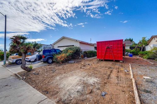 9844 Halberns Blvd, Santee, CA, 92071-1435 | Card Image