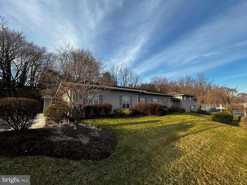 7985 Paxton St, HARRISBURG, PA, 17111-5428 | Card Image