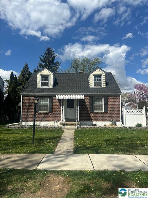 1929 E Pennsylvania St, ALLENTOWN, PA, 18109-8735 | Card Image