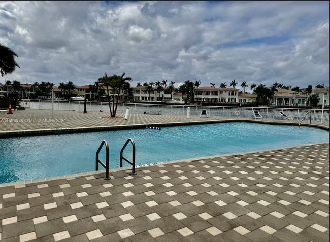 5I - 1500 S Ocean Dr, Condo with 1 bedrooms, 2 bathrooms and null parking in Hollywood FL | Image 10