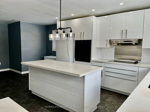 312 Grantham Ave, Saint Catharines, ON, L2M5A6 | Card Image