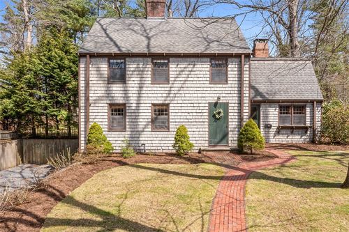 9 Knapton St, Barrington, RI, 02806-2609 | Card Image