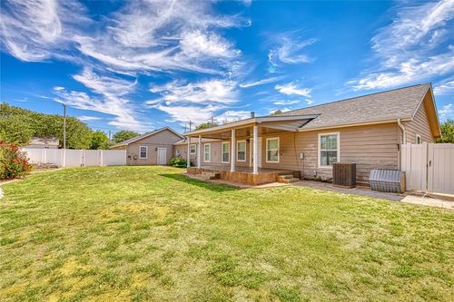 123 W Grand Ave, Sayre, OK, 73662-1701 | Card Image