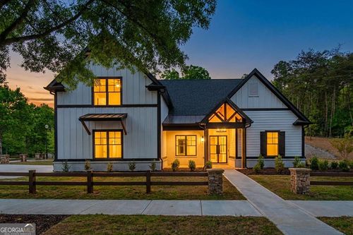 6004 Hemingway Ln, Gainesville, GA, 30506-7823 | Card Image
