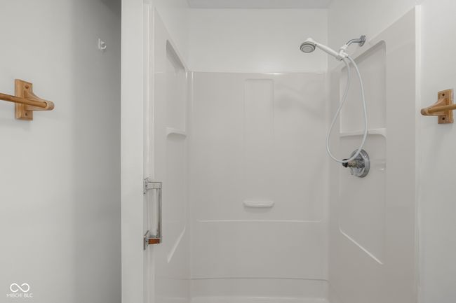 2770 Two Worlds Dr, Condo with 2 bedrooms, 2 bathrooms and null parking in Columbus IN | Image 30