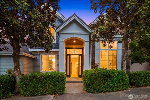 1823 145th Pl Se, Bellevue, WA, 98007-6019 | Card Image