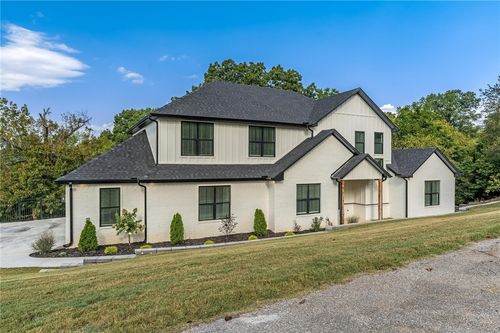 13775 Colline Rd, Bentonville, AR, 72712-9147 | Card Image