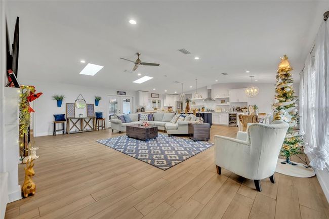 2045 Woody Dr, House other with 5 bedrooms, 3 bathrooms and null parking in WINDERMERE FL | Image 7