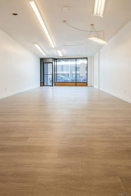 85 Whitney Ave, Elmhurst, NY, 11373-3646 | Card Image