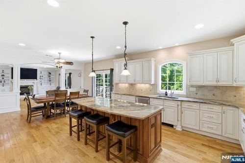 42 Spring Valley Rd, Montvale, NJ, 07645-1705 | Card Image
