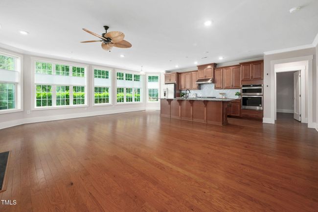 Main Living Space2 | Image 10