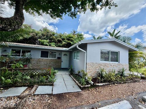 2809-2809 Ne 6th Ln, Wilton Manors, FL, 33334-2509 | Card Image