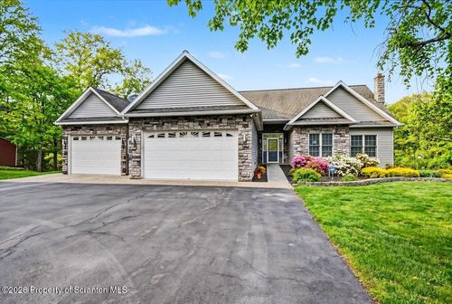 33 Parry Rd, Moscow, PA, 18444-9139 | Card Image