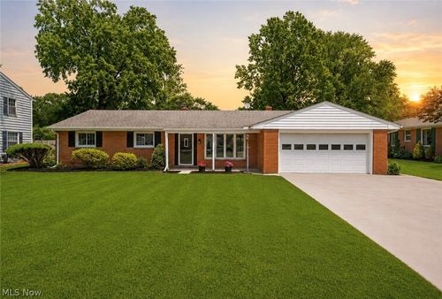 81 Fairfield Rd, Painesville, OH, 44077-1565 | Card Image