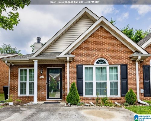 123 Hayesbury Ln, PELHAM, AL, 35124-2734 | Card Image