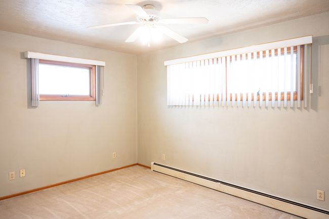 207 Muehl Dr, House other with 5 bedrooms, 2 bathrooms and 2 parking in Lockport IL | Image 16