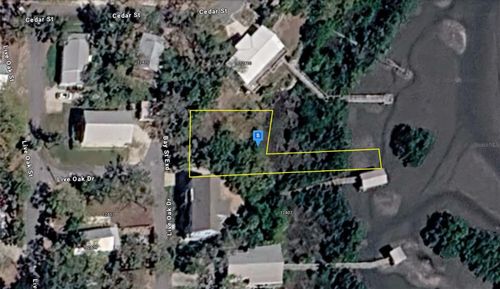 12425 Cedar St, Cedar Key, FL, 32625-4769 | Card Image