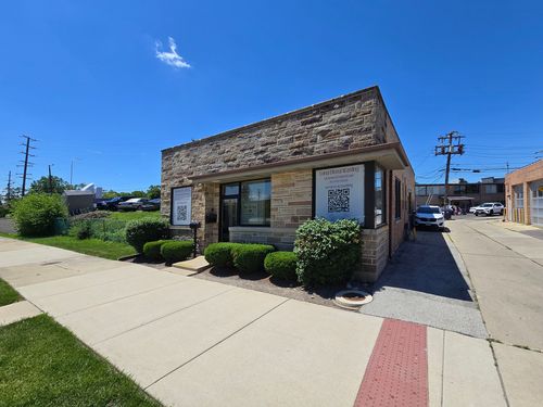 38 N Broadway St, Des Plaines, IL, 60016-2348 | Card Image