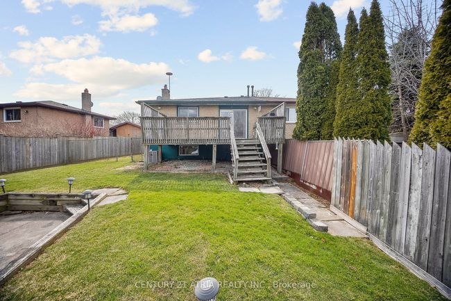 62 Guildwood Dr, House attached with 4 bedrooms, 1 bathrooms and 2 parking in Hamilton ON | Image 31