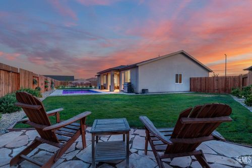 7702 Canyon Trail Ave, Bakersfield, CA, 93313 | Card Image