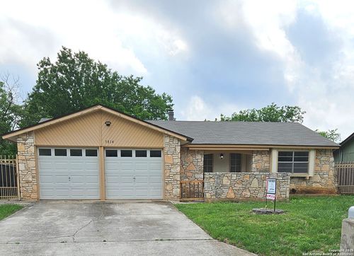 5814 Cliffmont Dr, San Antonio, TX, 78250-3937 | Card Image