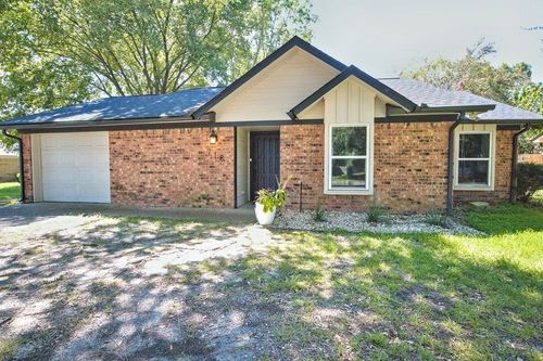718 Southoak Dr, Athens, TX, 75751-3142 | Card Image